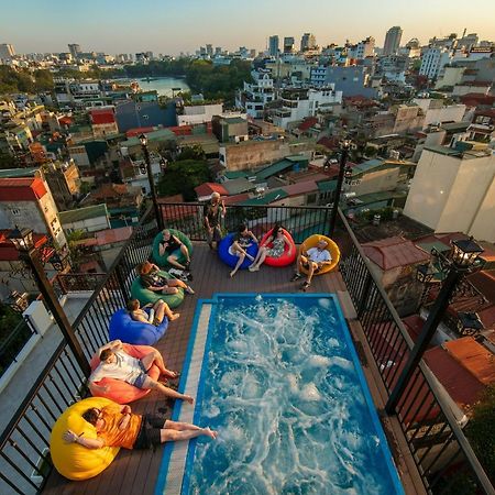 Lakeview Backpackers Hostel & Rooftop Bar Ханой Екстер'єр фото